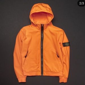 Meet your Posher, Kevin